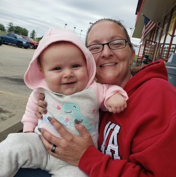 Meet your Posher, Melissa - Picture 1 of 1